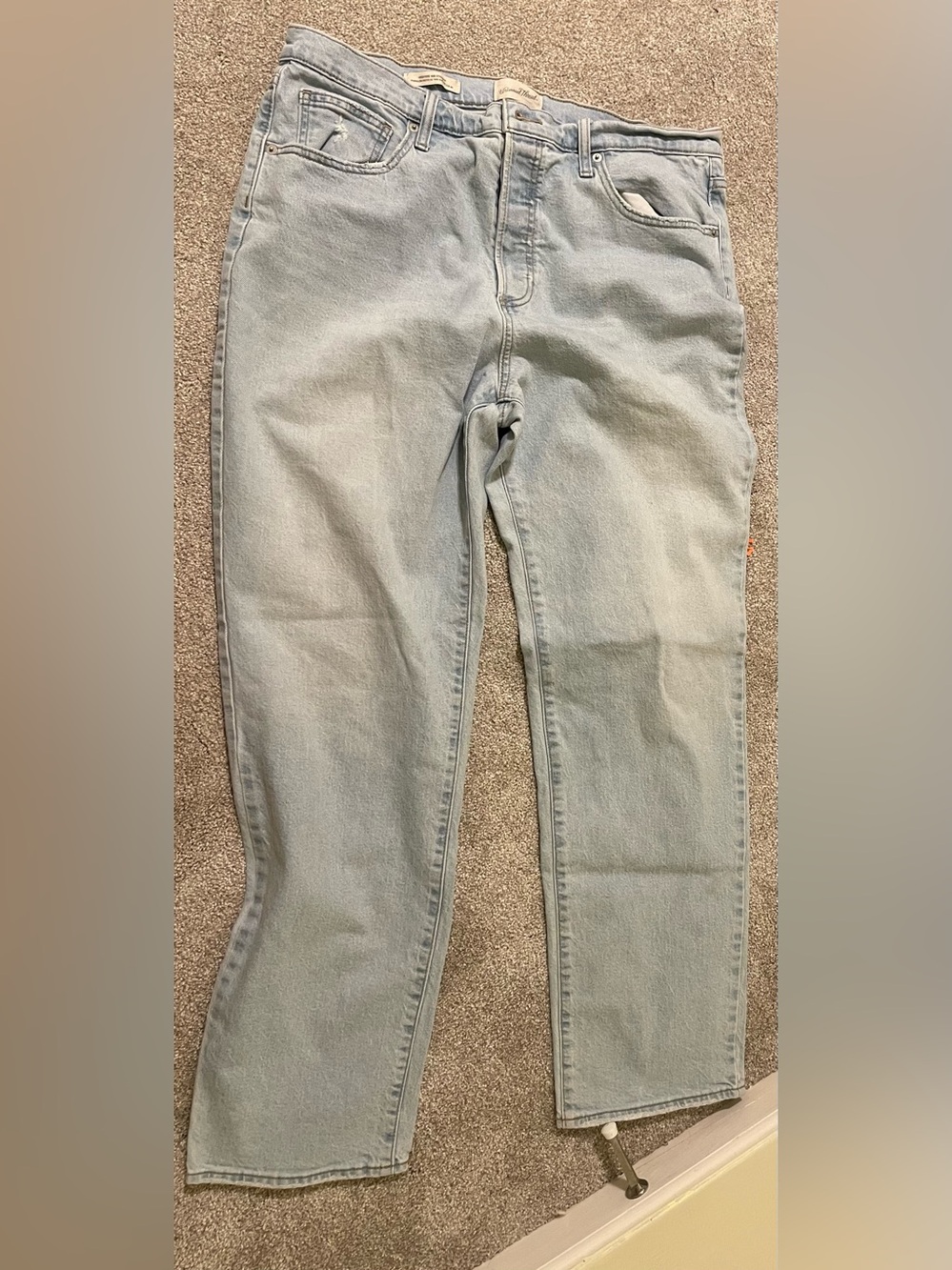 Universal Thread Light Wash High-Rise 90s Straight